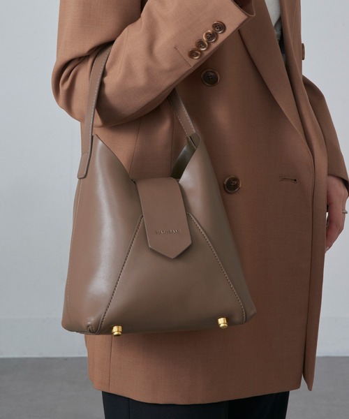 HASHIBAMI(ハシバミ)の「【HASHIBAMI】フェズ ワンハンドルバッグ ギフト(ハンドバッグ・レディース・グレイッシュベージュ/ブラック/ベージュ/ブラウン/レッド/ベージュ系・FREE)」の5枚目の写真