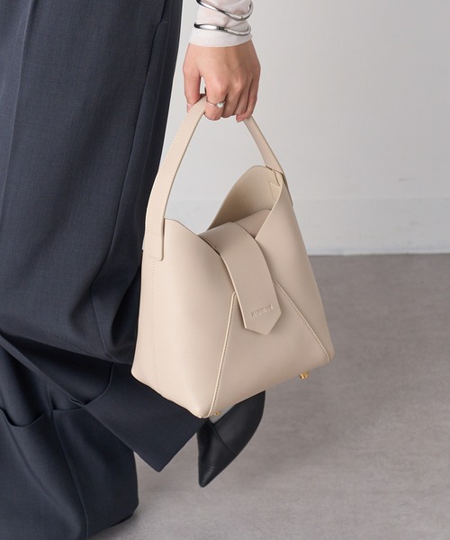 HASHIBAMI(ハシバミ)の「【HASHIBAMI】フェズ ワンハンドルバッグ ギフト(ハンドバッグ・レディース・グレイッシュベージュ/ブラック/ベージュ/ブラウン/レッド/ベージュ系・FREE)」の3枚目の写真