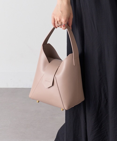 HASHIBAMI(ハシバミ)の「【HASHIBAMI】フェズ ワンハンドルバッグ ギフト(ハンドバッグ・レディース・グレイッシュベージュ/ブラック/ベージュ/ブラウン/レッド/ベージュ系・FREE)」の4枚目の写真