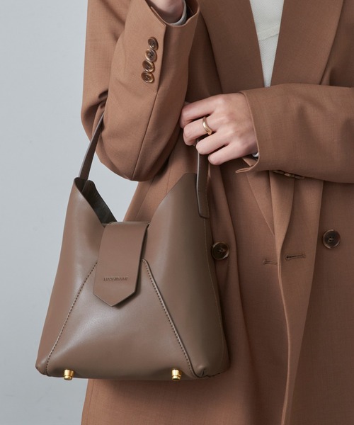 HASHIBAMI(ハシバミ)の「【HASHIBAMI】フェズ ワンハンドルバッグ ギフト(ハンドバッグ・レディース・グレイッシュベージュ/ブラック/ベージュ/ブラウン/レッド/ベージュ系・FREE)」の14枚目の写真