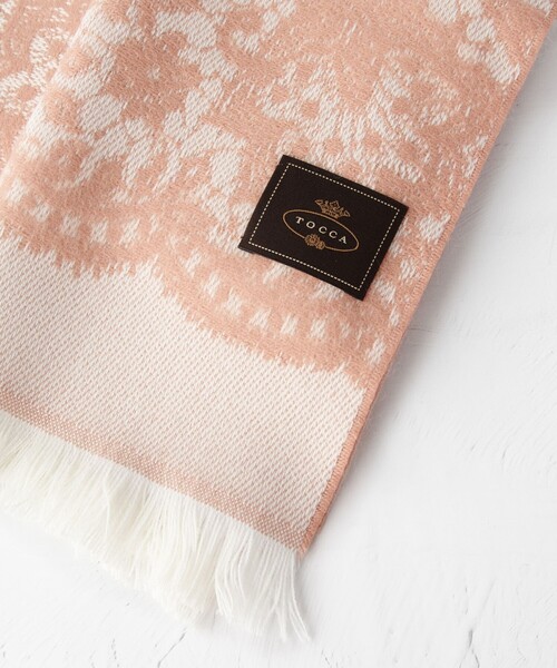 TOCCA（トッカ）の「LACE JAQUARD STOLE ストール（マフラー・レディース・レッド系/ブラック系/ピンク系・F）」の8枚目の写真