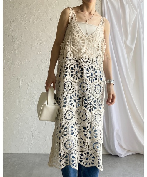 She's Closet（シーズクローゼット）の「綿100%ロング丈深Vネックかぎ