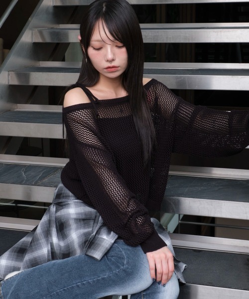 WEGO（ウィゴー）の「WEGO/2WAYオフショルメッシュニット（Tシャツ/カットソー・レディース・ブラック系その他5/ブラック/ホワイト・FREE）」の3枚目の写真