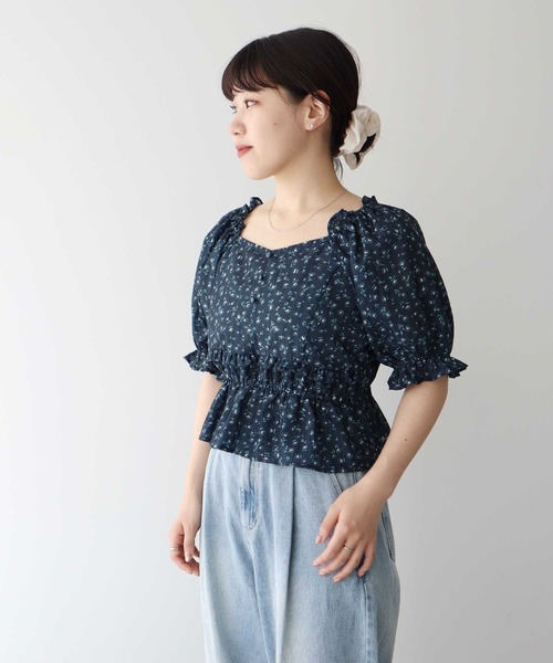 earth music&ecology(アースミュージックアンドエコロジー)の「フラワー刺繍フリルヘムブラウス(シャツ/ブラウス・レディース・オフホワイト/アイボリー/ネイビー・FREE)」の10枚目の写真