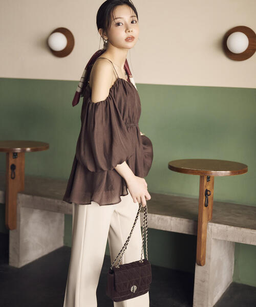 PROPORTION BODY DRESSING（プロポーションボディドレッシング）の「シャーリングオフショルブラウス / 1215210705（シャツ/ブラウス・レディース・ホワイト系その他/ブラウン/ピンク・FREE）」の2枚目の写真