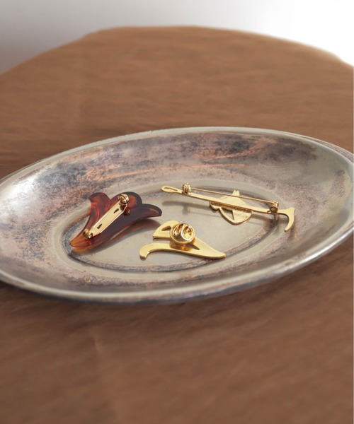 rapiecage（ラピエサージュ）の「ホースブローチ（ブローチ/コサージュ・レディース・ゴールド・FREE）」の3枚目の写真