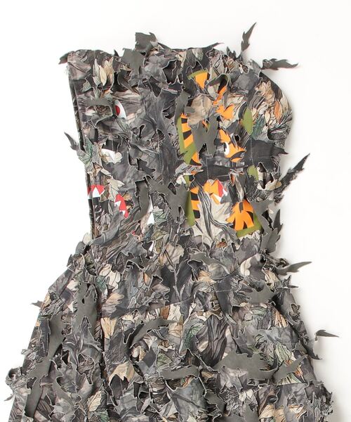 A BATHING APE（アベイシングエイプ）の「TREE EDGE CAMO LASER