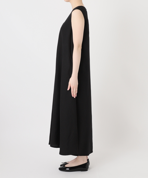 B.C STOCK（ベーセーストック）の「《追加6》手洗い可 / リネンレーヨンスリーブレスワンピース（ワンピース・レディース・ブラウン/レッド/ブラック/サックスブルー/コバルトブルー・SMALL/MEDIUM）」の12枚目の写真