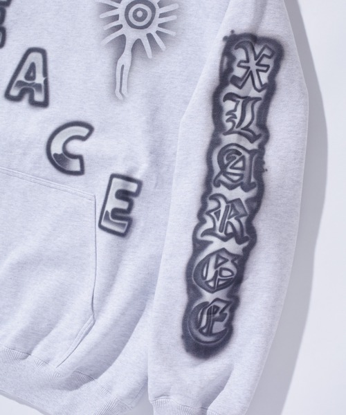 XLARGE（エクストララージ）の「AIRBRUSH PULLOVER HOODED SWEATSHIRT