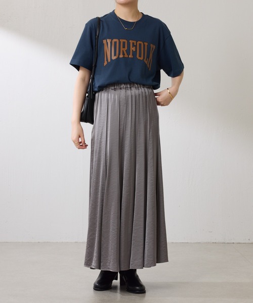 COLLAGE GALLARDAGALANTE（コラージュガリャルダガランテ）の「シルキーサテンフレアスカート（スカート・レディース・グレー/パープル・FREE）」の21枚目の写真