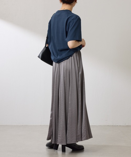 COLLAGE GALLARDAGALANTE（コラージュガリャルダガランテ）の「シルキーサテンフレアスカート（スカート・レディース・グレー/パープル・FREE）」の4枚目の写真
