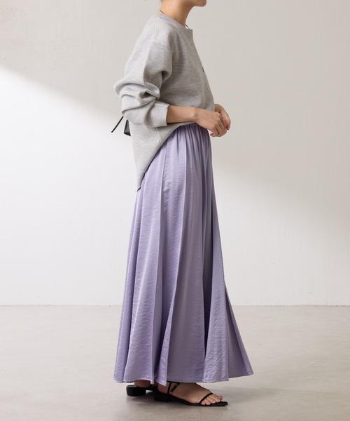 COLLAGE GALLARDAGALANTE（コラージュガリャルダガランテ）の「シルキーサテンフレアスカート（スカート・レディース・グレー/パープル・FREE）」の13枚目の写真