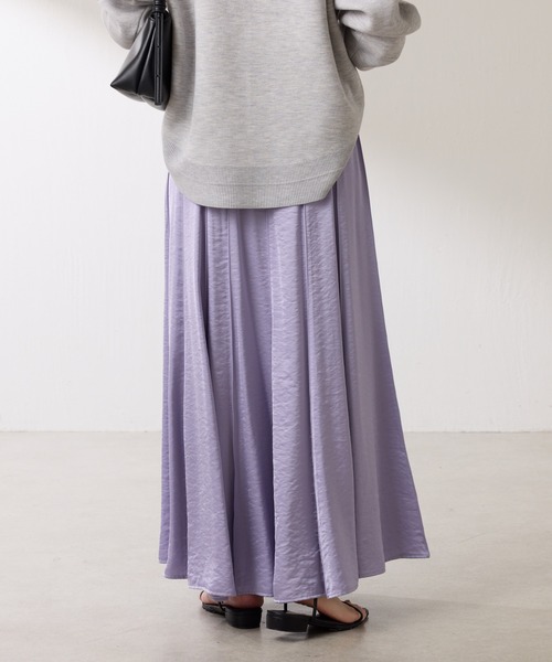 COLLAGE GALLARDAGALANTE（コラージュガリャルダガランテ）の「シルキーサテンフレアスカート（スカート・レディース・グレー/パープル・FREE）」の9枚目の写真