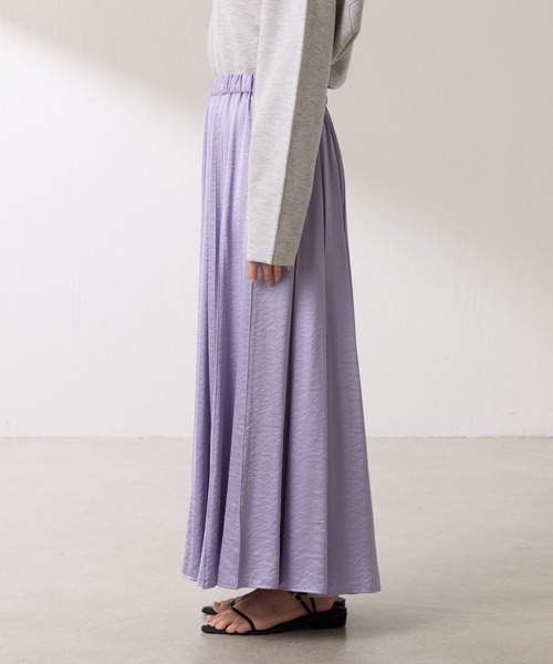 COLLAGE GALLARDAGALANTE（コラージュガリャルダガランテ）の「シルキーサテンフレアスカート（スカート・レディース・グレー/パープル・FREE）」の17枚目の写真