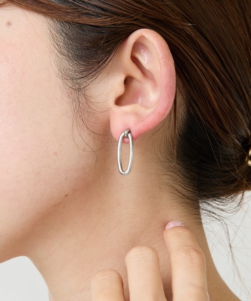 PAPILLONNER（パピヨネ）の「ステンレスラウンドピアス（ピアス（両耳用）・レディース・シルバー/ゴールド・FREE）」の5枚目の写真