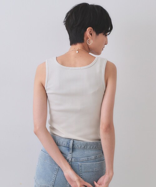 OPAQUE.CLIP(オペークドットクリップ)の「ベーシックテレコタンクトップ【洗濯機洗い可】(タンクトップ・レディース・アイボリー/ブラック/ダークブラウン・38/40)」の4枚目の写真