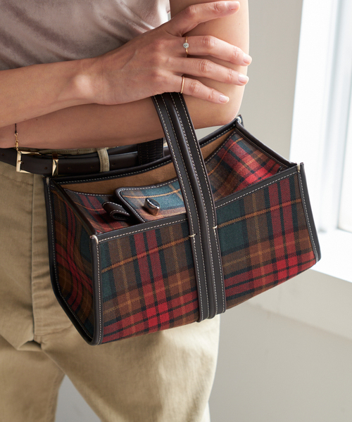 IENA(イエナ)の「A VACATION/ア ヴァケーション SEE SAW BAG CAVAN(ハンドバッグ・レディース・ブラック・FREE)」の3枚目の写真