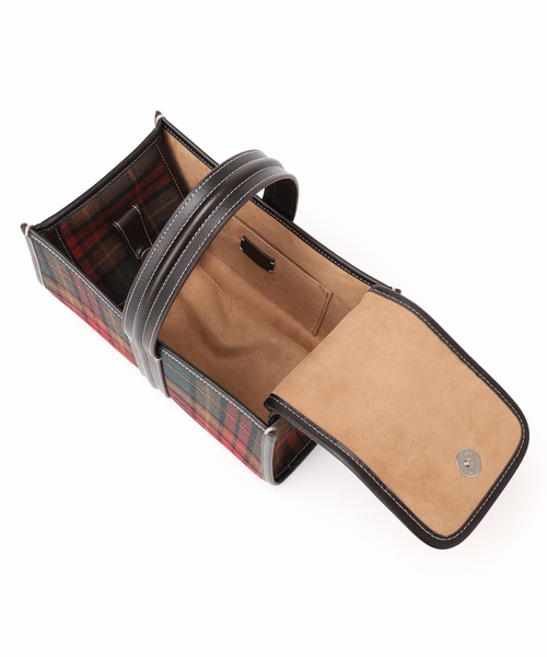 IENA(イエナ)の「A VACATION/ア ヴァケーション SEE SAW BAG CAVAN(ハンドバッグ・レディース・ブラック・FREE)」の11枚目の写真