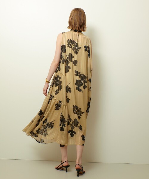 allureville(アルアバイル)の「シャドウストライプヨウリュウワンピース(ワンピース・レディース・イエロー/ブルー・1/2)」の14枚目の写真
