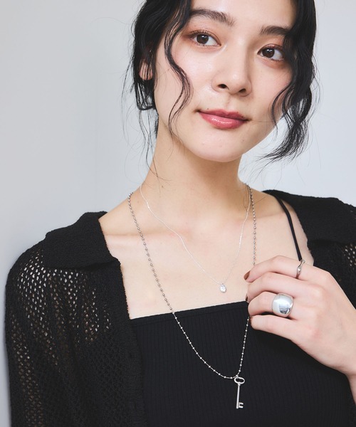 VIS(ビス)の「レイヤードモチーフネックレス(ネックレス・レディース・ゴールド/シルバー・FREE)」の4枚目の写真