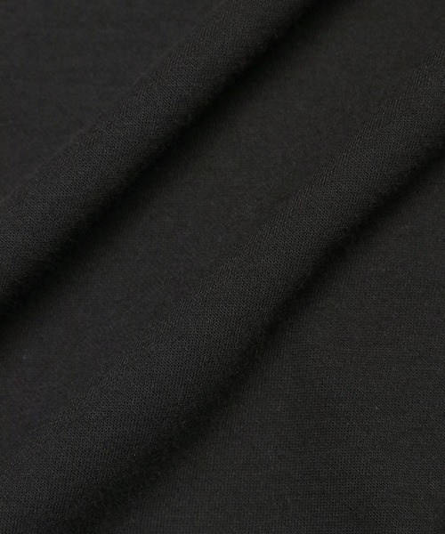 The DUFFER of ST.GEORGE（ザダファーオブセントジョージ）の「OPTIMA COOL V-NECK L/S TEE：オプティマクール Vネック ロンTEE（Tシャツ/カットソー・メンズ・チャコールグレー/ブラック/ホワイト・MEDIUM/SMALL/X-LARGE/LARGE）」の6枚目の写真
