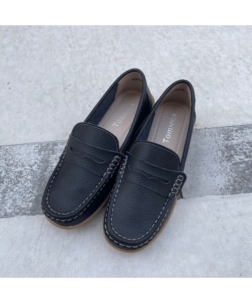 Tomieco(トミエコ)の「本革 ウェッジ底カジュアル モカシンローファー ふわふわクッション(モカシン/デッキシューズ・レディース・ホワイト/ブラック・M/L/LL/XL/S)」の2枚目の写真