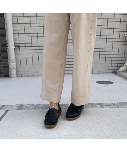 Tomieco(トミエコ)の「本革 ウェッジ底カジュアル モカシンローファー ふわふわクッション(モカシン/デッキシューズ・レディース・ホワイト/ブラック・M/L/LL/XL/S)」の12枚目の写真