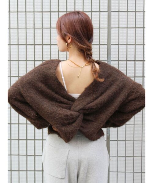 Ungrid（アングリッド）の「バックオープンデザインニット（ニット/セーター・レディース・アイボリー/レッド/ブラウン・FREE）」の15枚目の写真