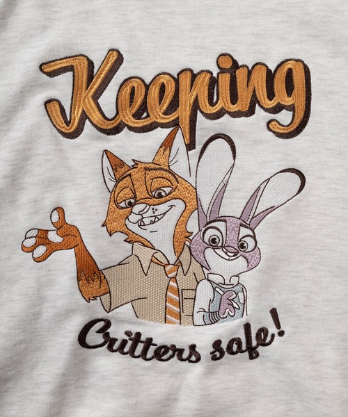 Disney（ディズニー）の「【71】【Disney/ディズニー】ミッキーマウス/トイストーリー/ルシファー/ズートピア アップリケ サガラ刺繍 裏毛スウェット/レディース（スウェット・レディース・アッシュグレー/ライトブルー/ブラック/ピンク/レッド/パープル/ブラック系その他/クリーム・M/L）」の16枚目の写真