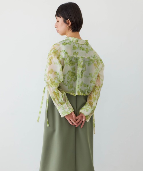 STRATA(エストラータ)の「シルキーシアーフラワーシャツブラウス 【低身長・小柄女性】(シャツ/ブラウス・レディース・グリーン・ONE SIZE)」の8枚目の写真
