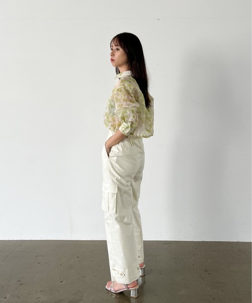 STRATA(エストラータ)の「シルキーシアーフラワーシャツブラウス 【低身長・小柄女性】(シャツ/ブラウス・レディース・グリーン・ONE SIZE)」の9枚目の写真