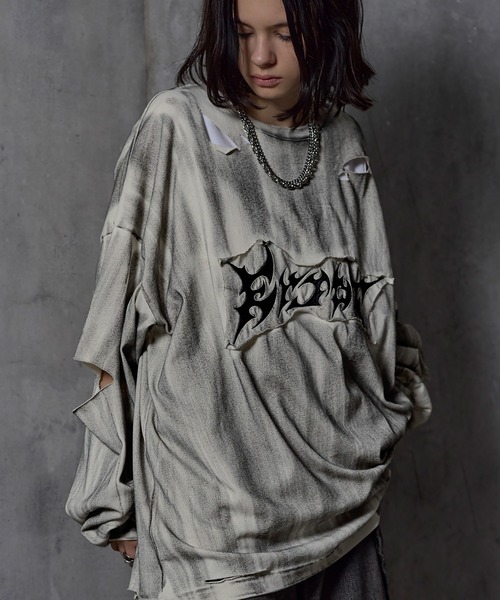 ERAR(エラー)の「【ERAR】ケミカルウォッシュ加工/スプレー加工 ハイダメージヴィンテージロゴ刺繍ロンT/Tシャツ(Tシャツ/カットソー・メンズ・ブラック/ホワイト・S/M/L/XL)」の8枚目の写真