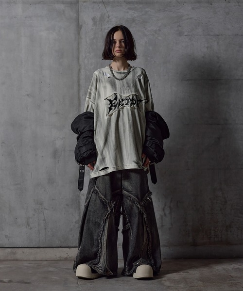 ERAR(エラー)の「【ERAR】ケミカルウォッシュ加工/スプレー加工 ハイダメージヴィンテージロゴ刺繍ロンT/Tシャツ(Tシャツ/カットソー・メンズ・ブラック/ホワイト・S/M/L/XL)」の18枚目の写真