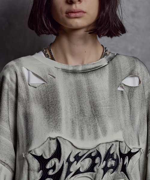 新品 LILL(ERAR)スプレー加工 ハイダメージヴィンテージロゴ刺繍ロンT