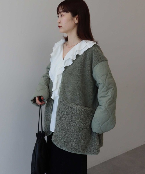 earth music&ecology（アースミュージックアンドエコロジー）の「【2025AW】ボアキルトミドルコート（ブルゾン・レディース・カーキ/ブラック/アイボリー・FREE）」の7枚目の写真