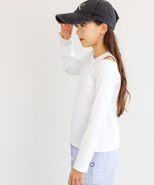 coca(coca)(コカ)の「キッズ リブアシメ肩あき長袖Tシャツ(Tシャツ/カットソー・キッズ・ブラック/ホワイト・140/130/150/120)」の4枚目の写真