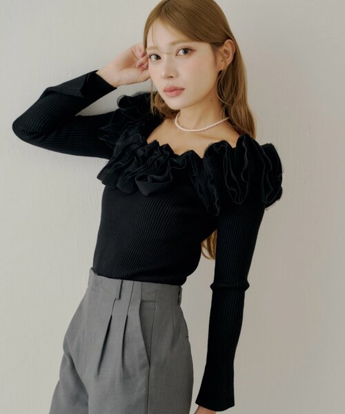 Bibiy. ブラック フリルニットセーター bibiy ニット bibiy フリル付き黒ニットセーター