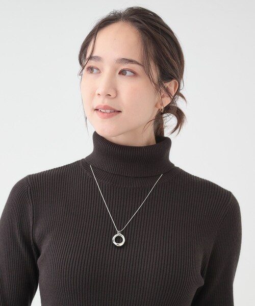 SHOO・LA・RUE（シューラルー）の「ミニダブルリングネックレス（ネックレス・レディース・ゴールド/ピンクゴールド/シルバー・00）」の9枚目の写真