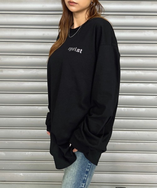 EGOIST(エゴイスト)の「ラインストーンロゴユニセックスロンT(Tシャツ/カットソー・レディース・ホワイト/ブラック・FREE)」の2枚目の写真