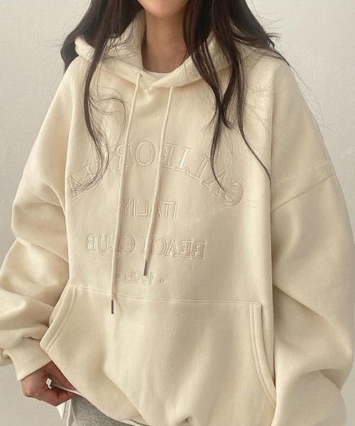 SHEPP(シープ)の「フロント刺繍 ルーズフーディー(パーカー・レディース・ブルー/グレー/ブラック/アイボリー・M/L)」の11枚目の写真