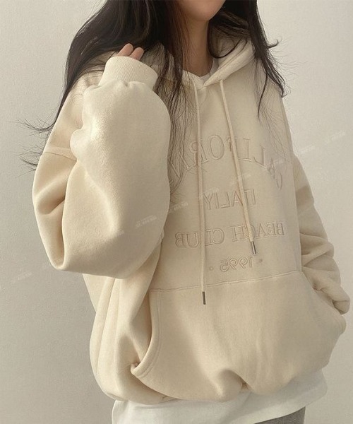 SHEPP(シープ)の「フロント刺繍 ルーズフーディー(パーカー・レディース・ブルー/グレー/ブラック/アイボリー・M/L)」の9枚目の写真