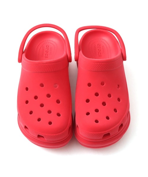 crocs(クロックス)の「crocs Bae Velvet Clog / クロックス ベイ ベルベット クロッグ(サンダル・レディース・レッド・23.0cm/22.0cm/24.0cm/25.0cm)」の2枚目の写真