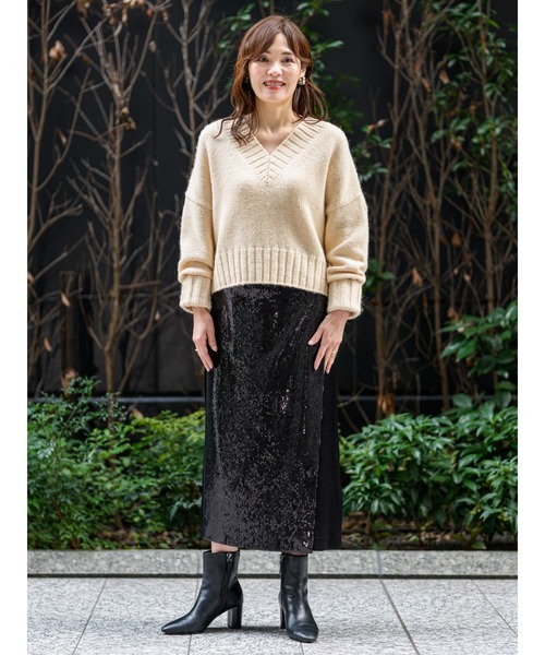 Banana Republic(バナナリパブリック)の「ウール アルパカ ブレンド Vネックセーター(ニット/セーター・レディース・アイボリー/ブルー・XS/S/M/L)」の4枚目の写真