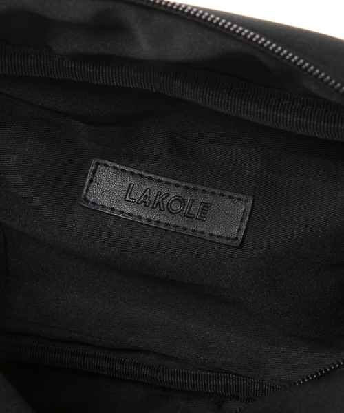 LAKOLE(ラコレ)の「ネオプレンバックルミニショルダーバッグ / 597644(ショルダーバッグ・メンズ・ブラック/チャコール/ネイビー/カーキ・FREE)」の17枚目の写真