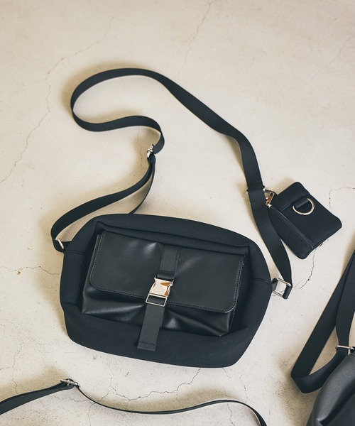 ネオプレンバックルミニショルダーバッグ / 597644（ショルダーバッグ