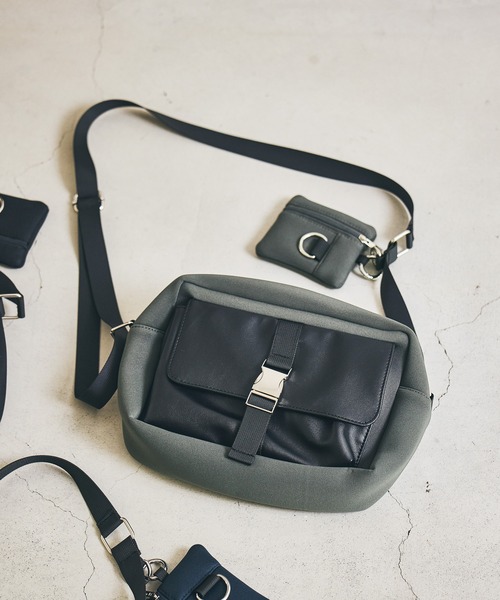 ネオプレンバックルミニショルダーバッグ / 597644（ショルダーバッグ