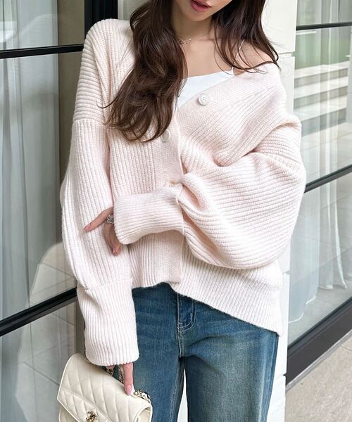 KOBE LETTUCE（コウベレタス）の「[ 岡部あゆみさんコラボ ］ローゲージニットカーディガン（カーディガン/ボレロ・レディース・ブルー/チャコール/オフホワイト/ピンク/ベージュ・M）」の5枚目の写真