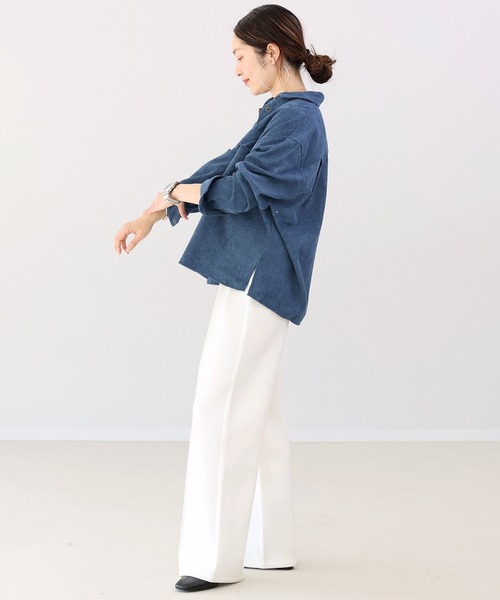 Aletta vita(アレッタビータ)の「コーデュロイフラップポケットシャツ(シャツ/ブラウス・レディース・ダークブルー/ベージュ/カーキブラウン・FREE)」の11枚目の写真