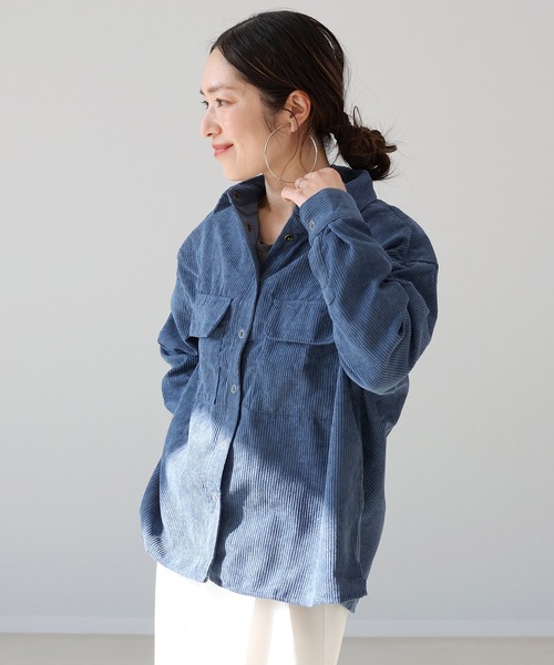 Aletta vita(アレッタビータ)の「コーデュロイフラップポケットシャツ(シャツ/ブラウス・レディース・ダークブルー/ベージュ/カーキブラウン・FREE)」の9枚目の写真