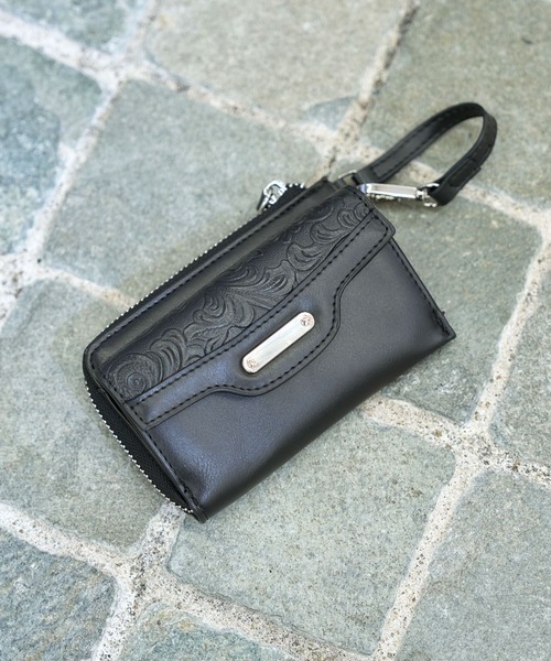 HARE（ハレ）の「Flowerエンボスフラグメントケース(HARE)（財布・レディース・グレー/ブラック・FREE）」の2枚目の写真